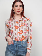 Load image into Gallery viewer, Vintage floral blouse with orange rose motifs (S-M)
