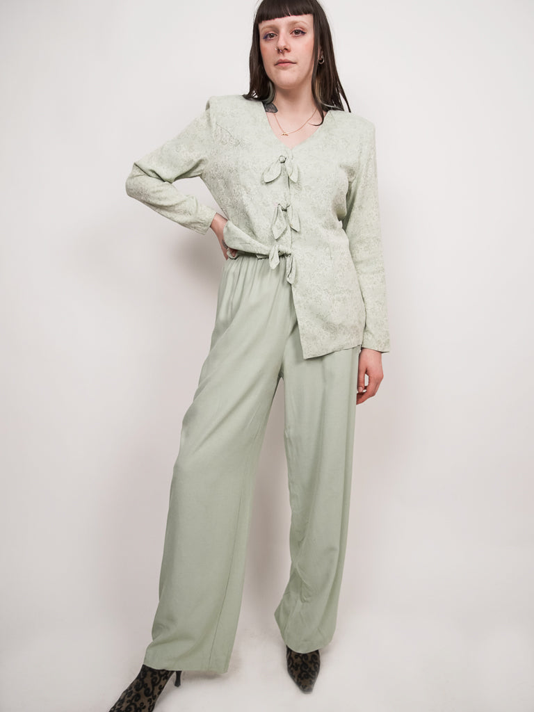 Sage green pant set (M-L)