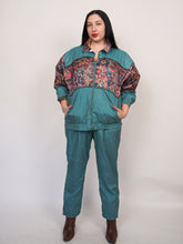 Load image into Gallery viewer, Vintage 80s lined track suit (XL-2X)
