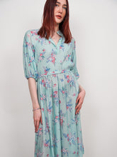 Load image into Gallery viewer, Seafoam floral boquet secretary dress (S-M)
