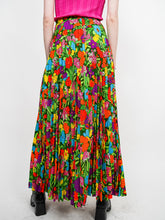 Load image into Gallery viewer, 70s flower power pleated maxi skirt (XS)
