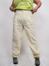 Load image into Gallery viewer, Vintage high waisted pastel yellow pants (XL)
